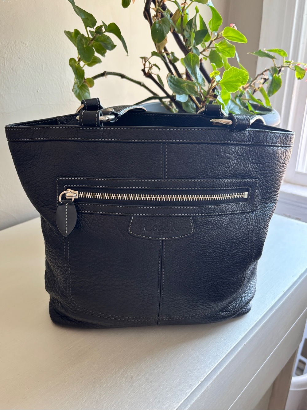 Vintage Coach Black Pebbled Leather Tote Bag Style 14683 - Picture 2 of 9